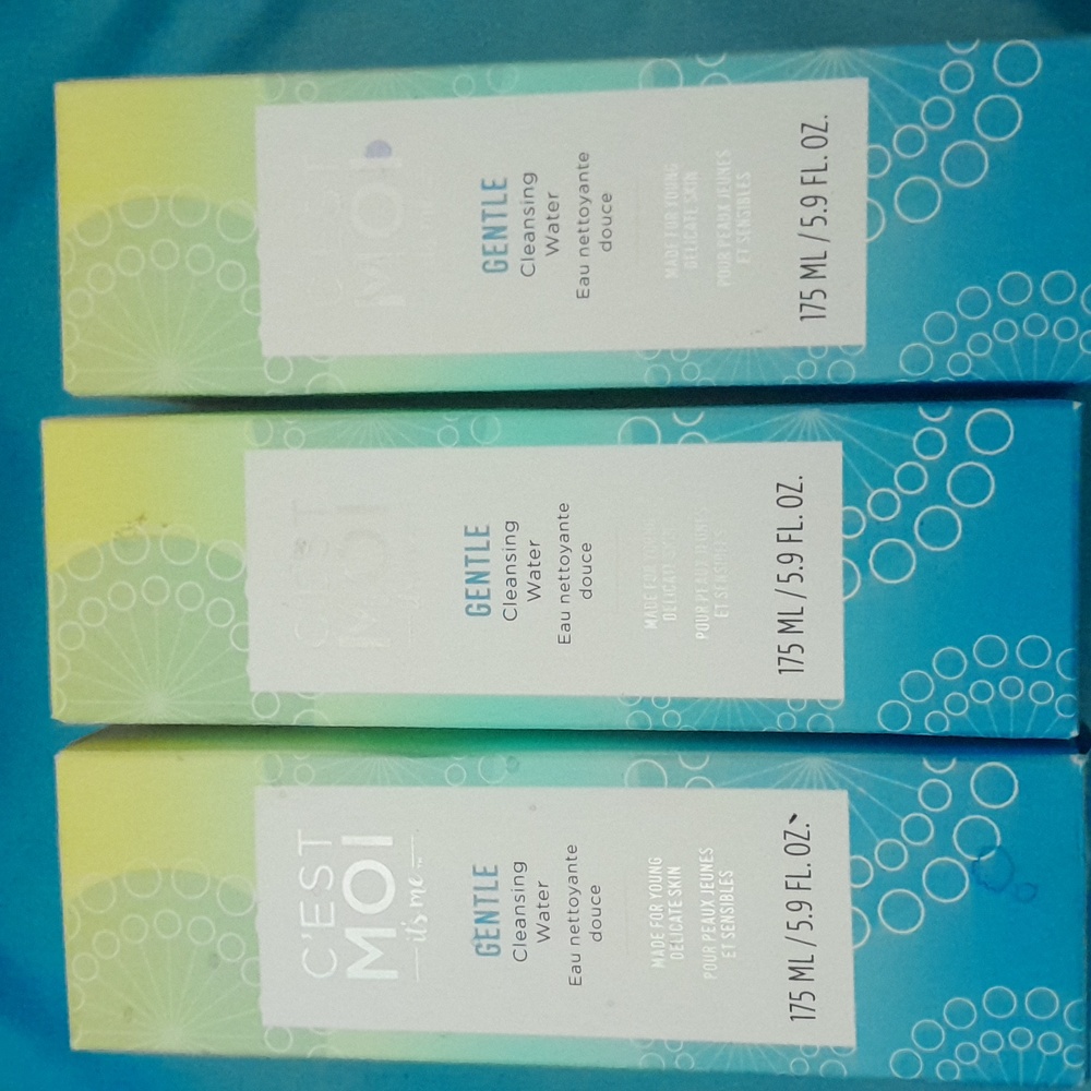 C'est Moi It's Me Gentle Cleansing Water